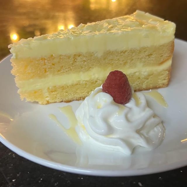 Limoncello Cake.
