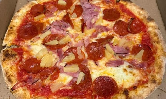 Signature Pizza.